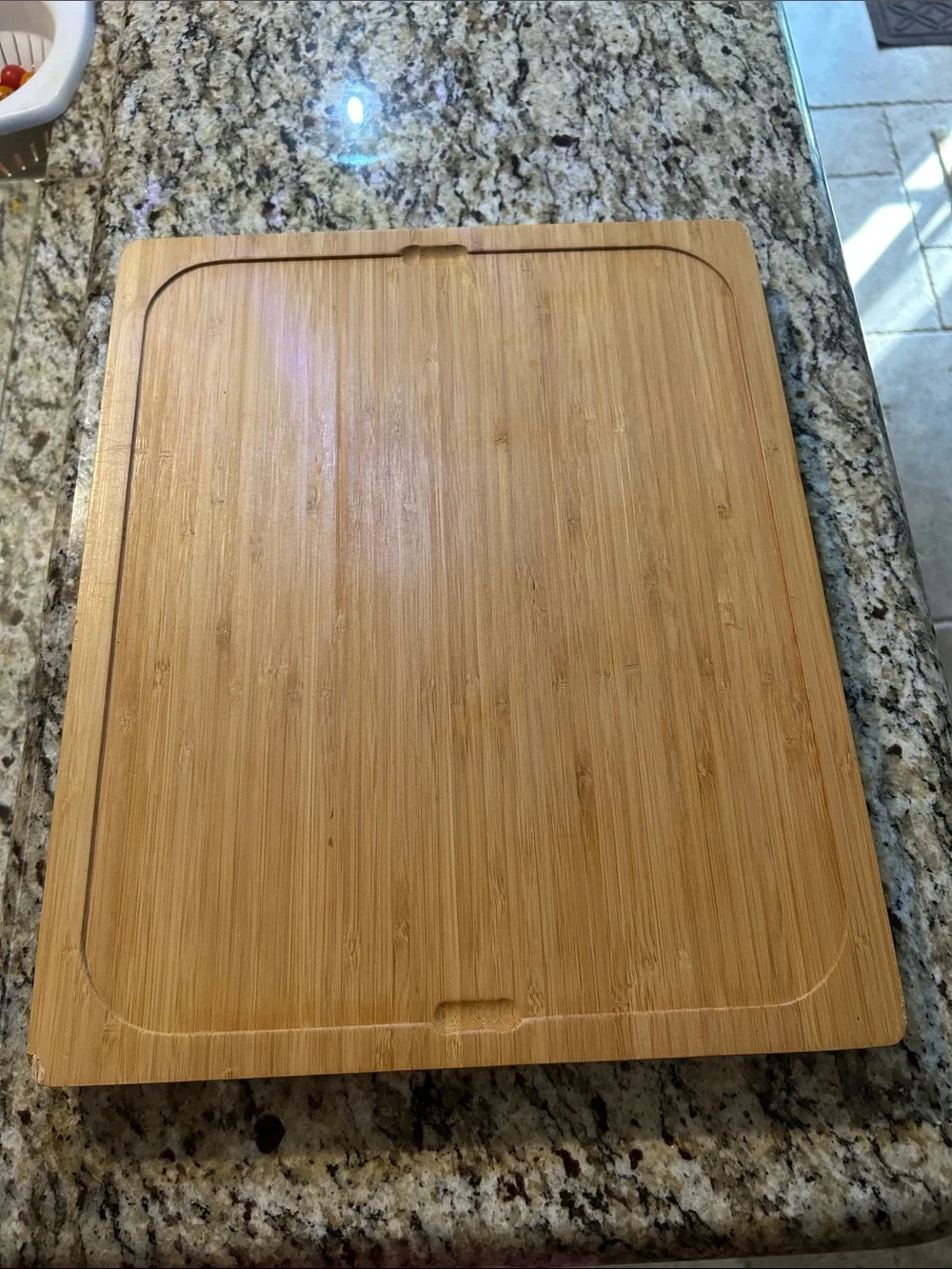 Seville Classics Easy-to-Clean Bamboo Cutting Board and 7 Color Coded Mats